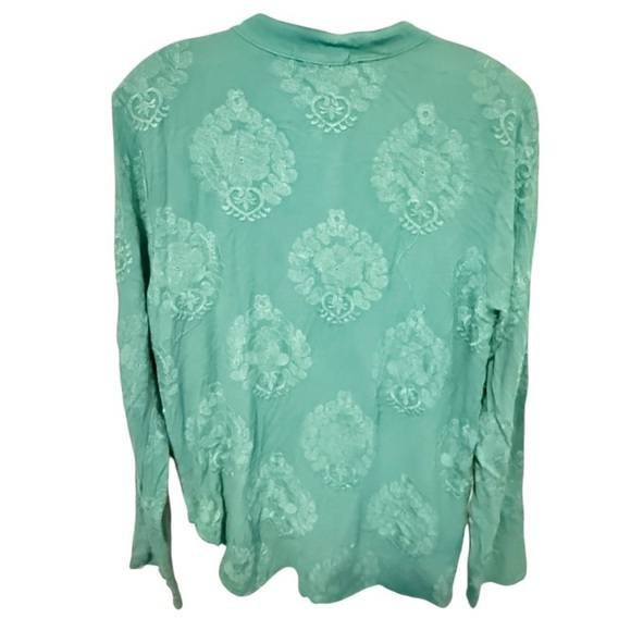 Language Top nwot - Picture 4 of 5